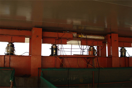 大型钢结构安装顶升